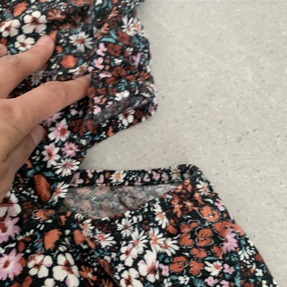 TORRID Blouse Floral Women’s Babydoll Top With Cutouts Size 3X Flutter Sleeve - Picture 4 of 6